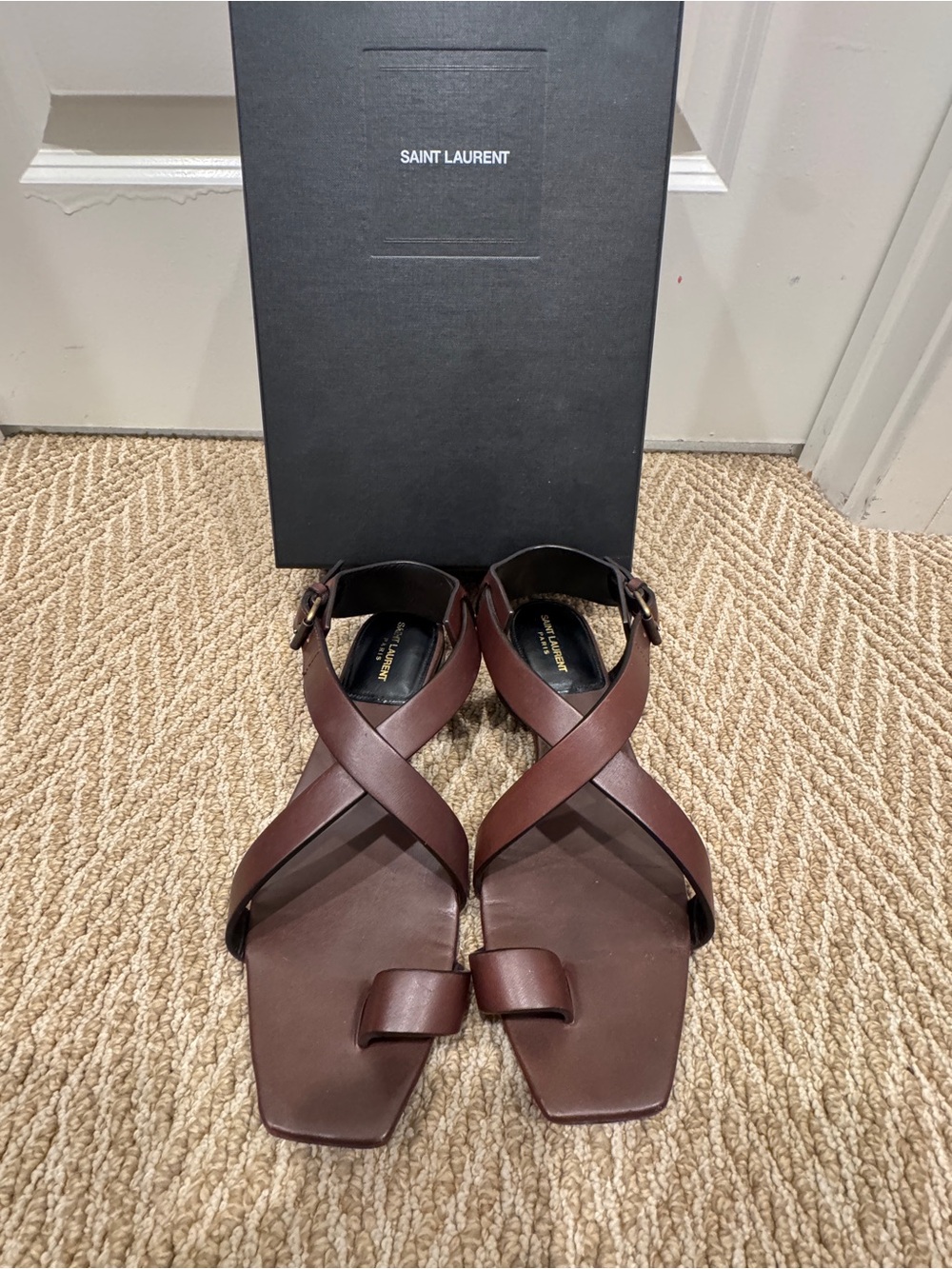 Saint Laurent Hiandra Brown Leather Gladiator Flat Sandals 38.5 EU w/ Box - Picture 1 of 9